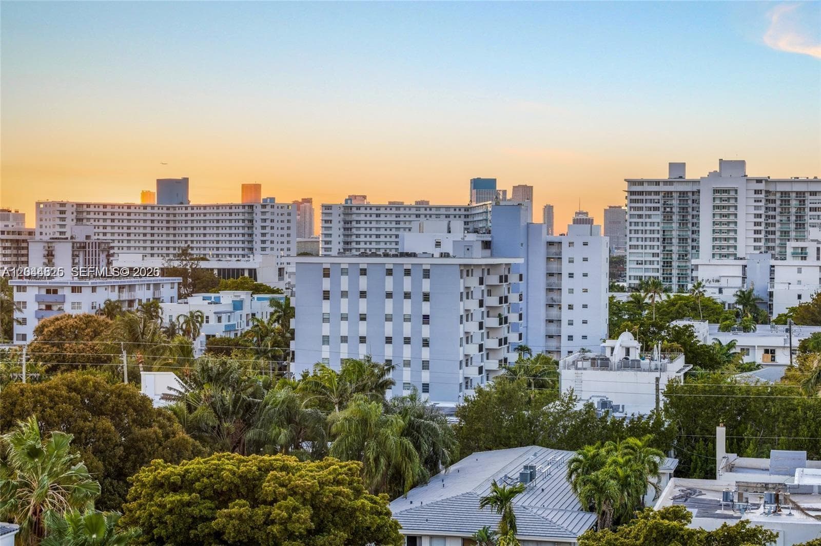A12044825 — Miami Beach — 21
