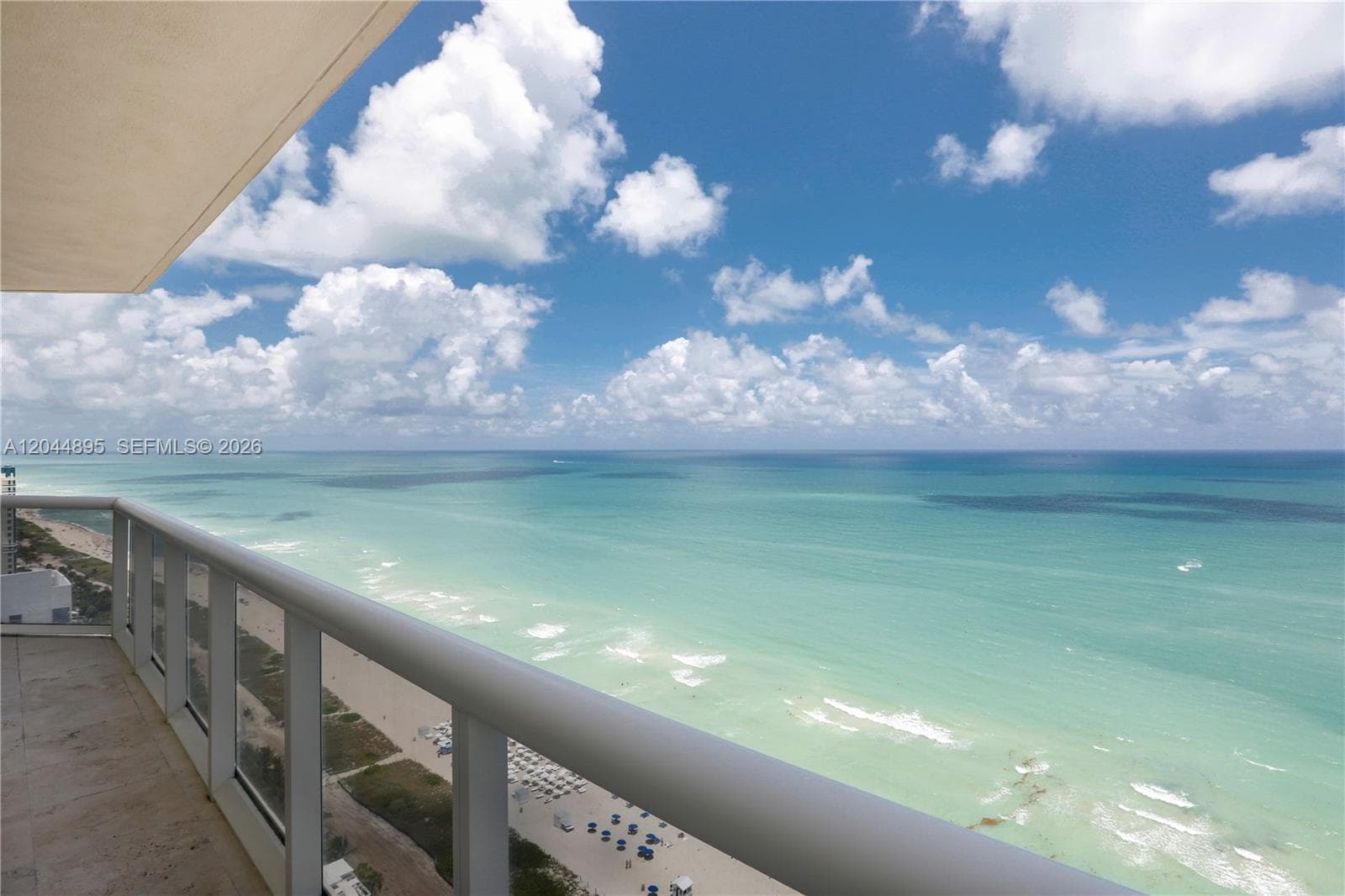A12044895 — Miami Beach — 15