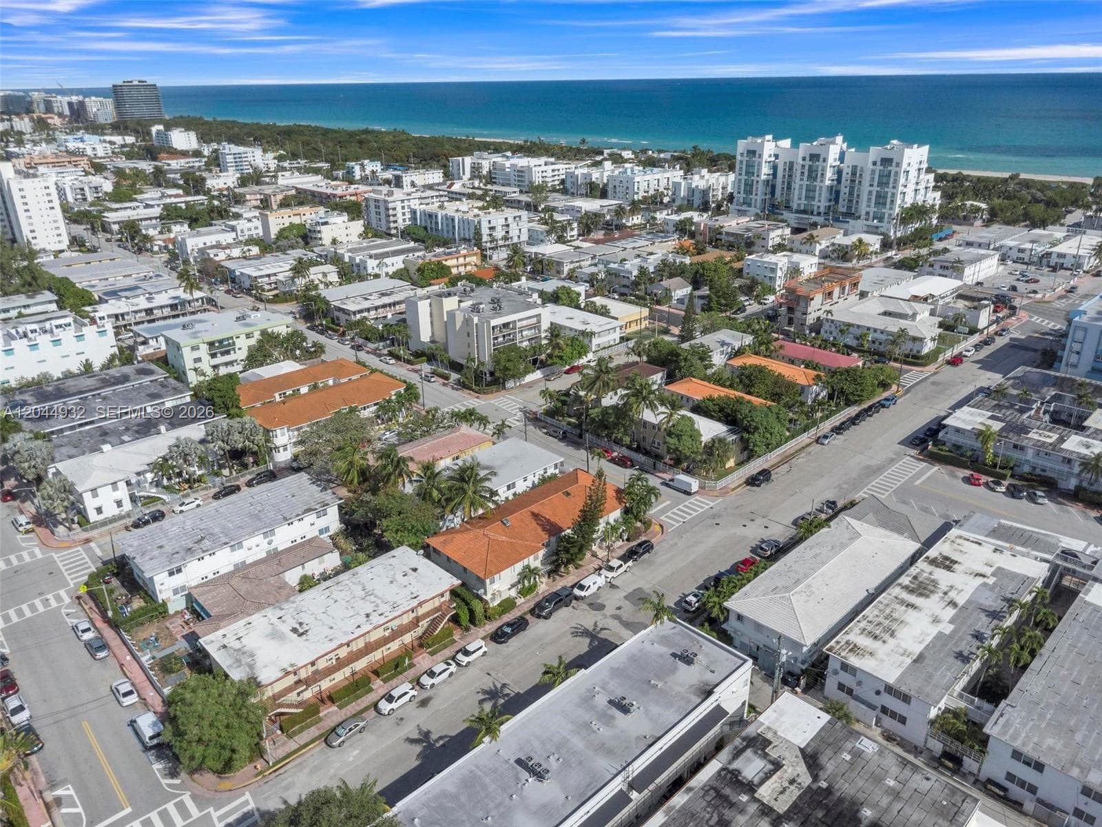 A12044932 — Miami Beach — 22