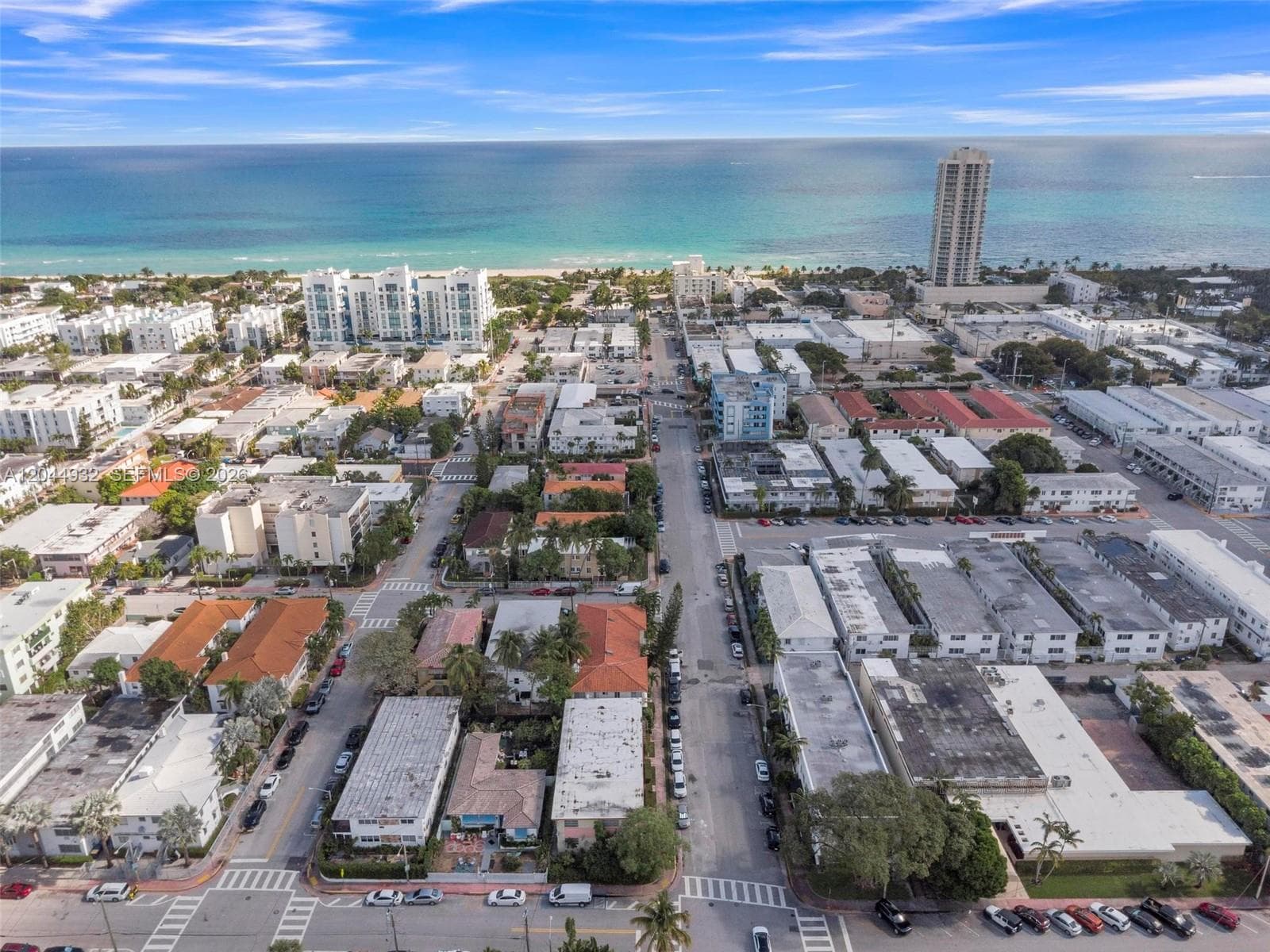 A12044932 — Miami Beach — 20