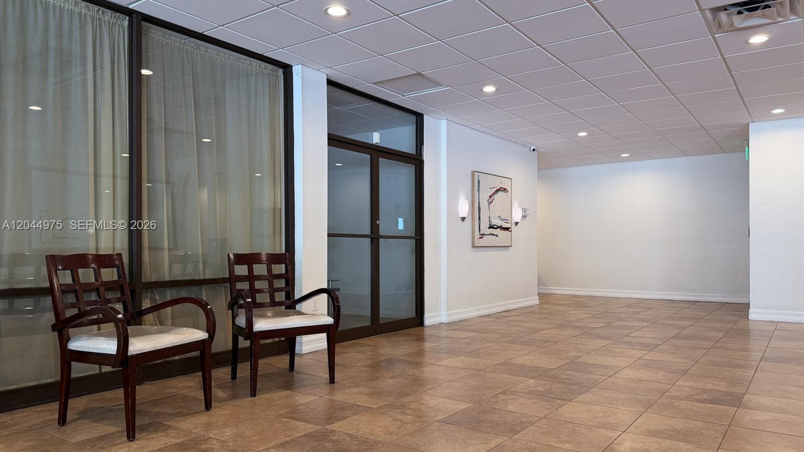 A12044975 — Miami Beach — 26