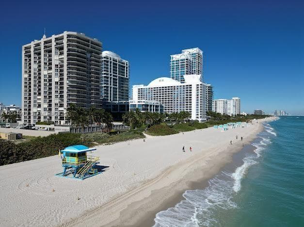 A12044978 — Miami Beach — 2