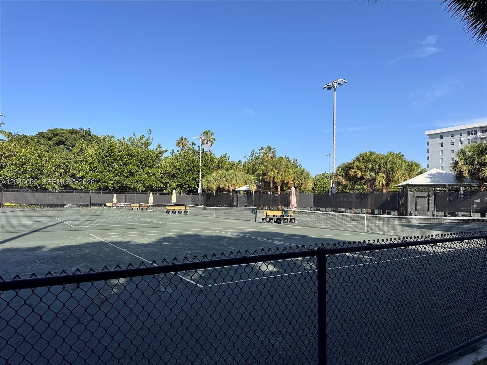 A12045009 — Miami Beach — 39