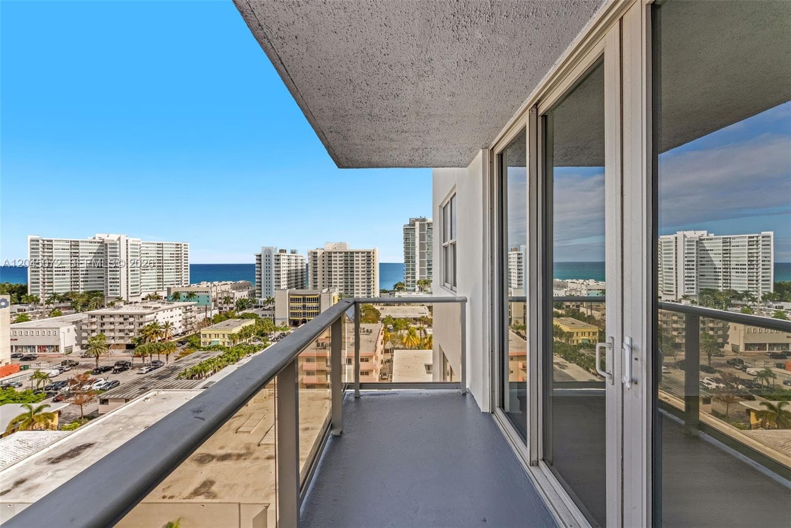 A12045072 — Miami Beach — 23