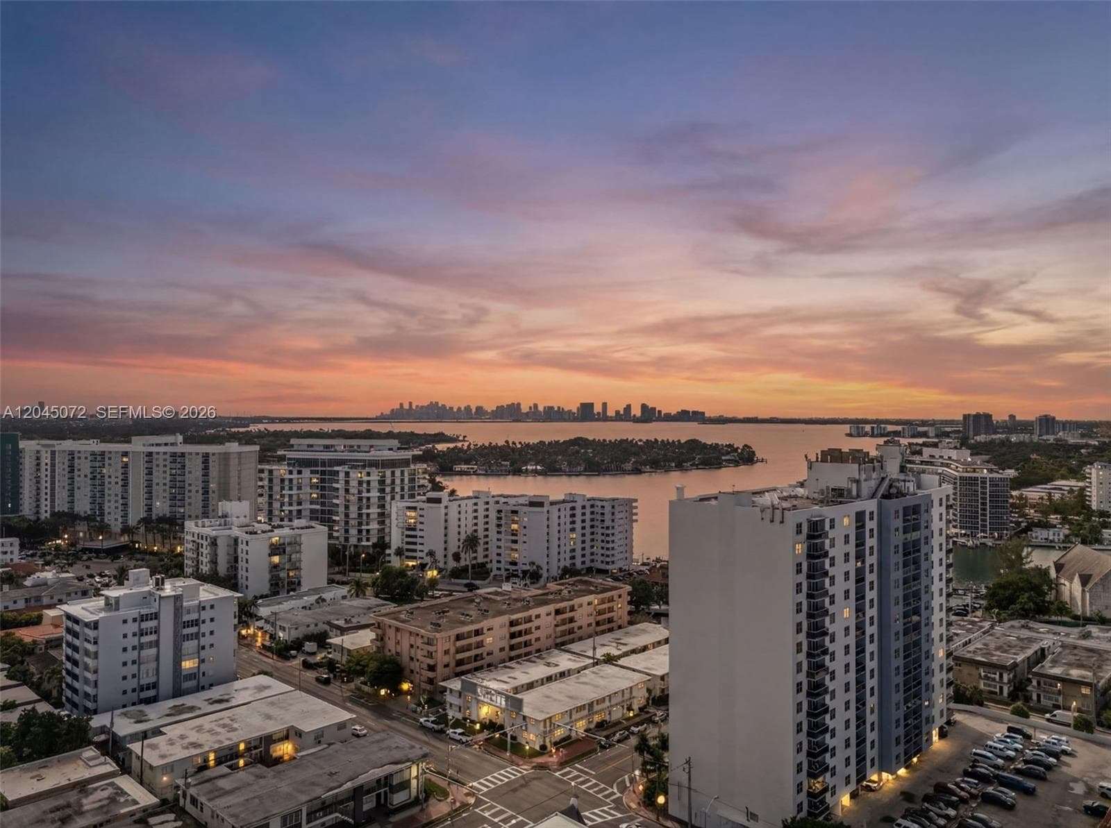 A12045072 — Miami Beach — 22