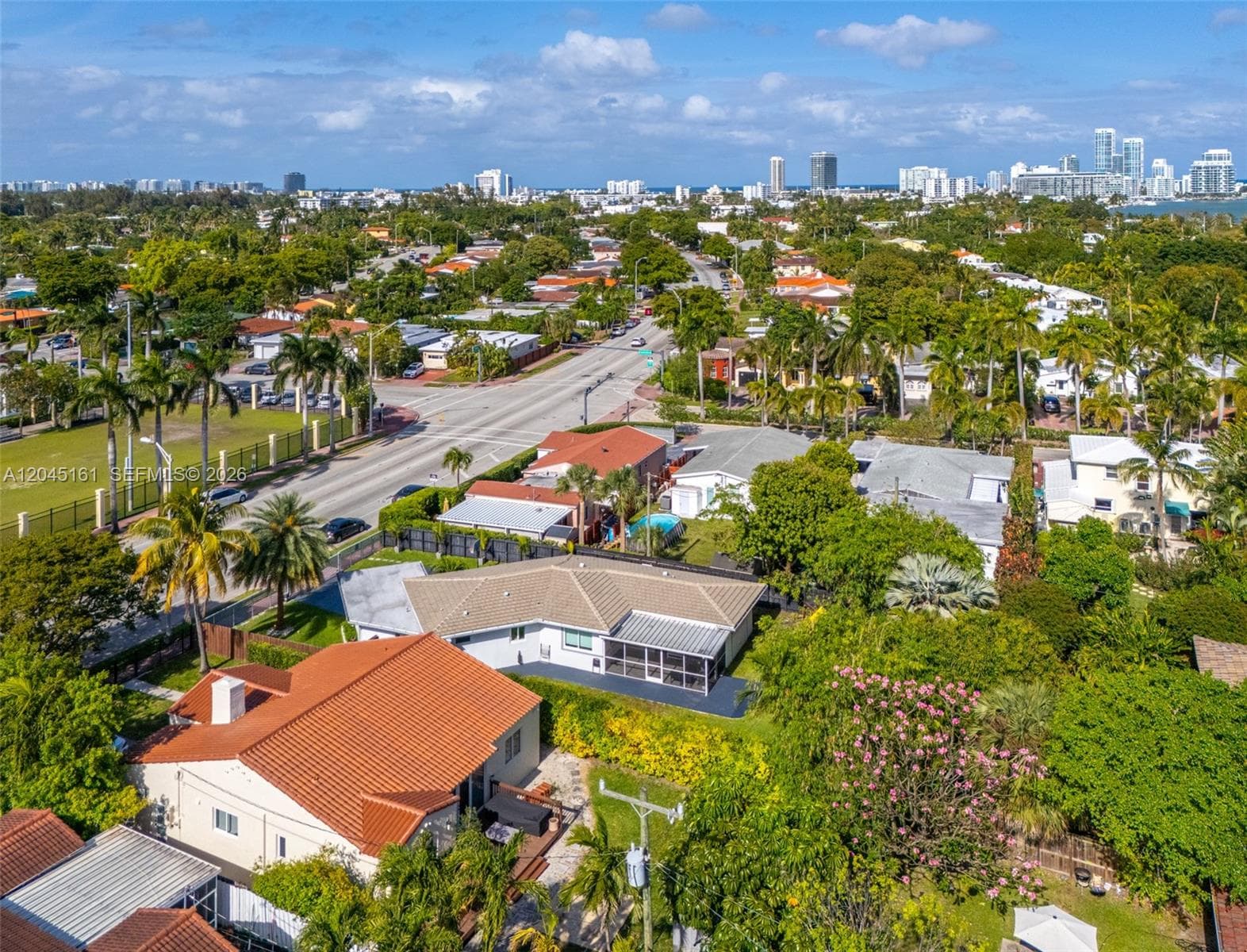 A12045161 — Miami Beach — 34