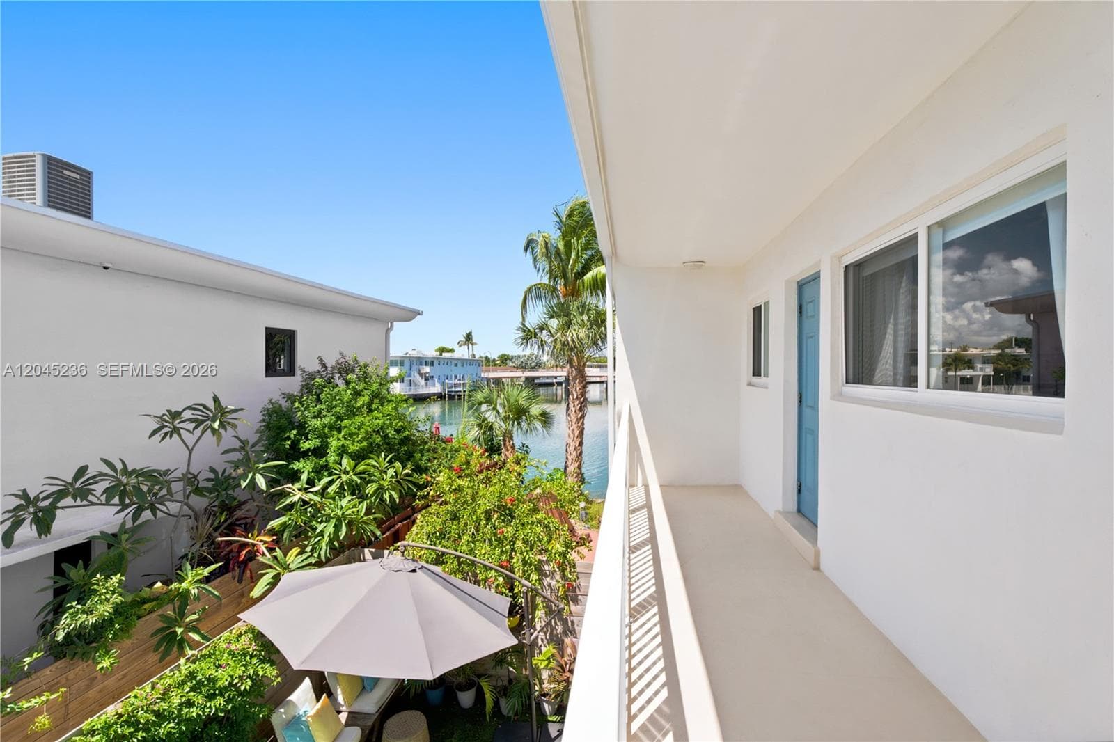A12045236 — Miami Beach — 12