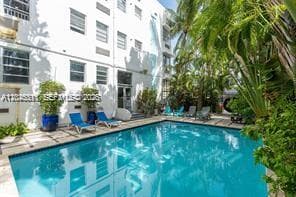 A12045311 — Miami Beach — 20