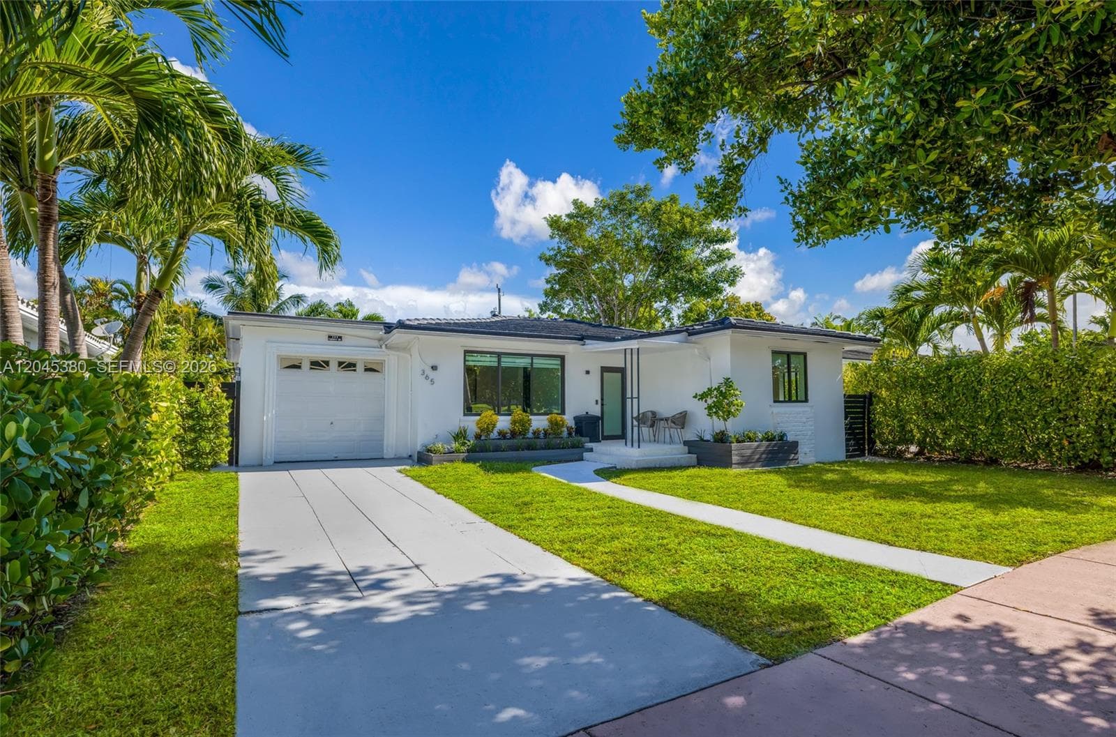 A12045380 — Miami Beach — 17