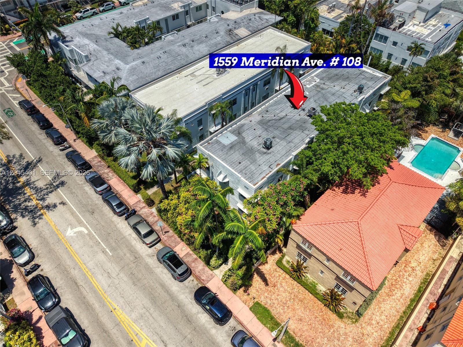 A12045401 — Miami Beach — 28
