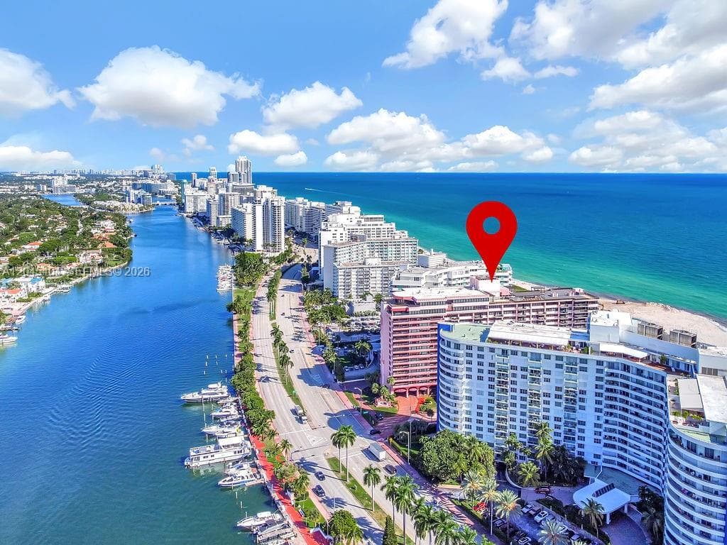 A12045404 — Miami Beach