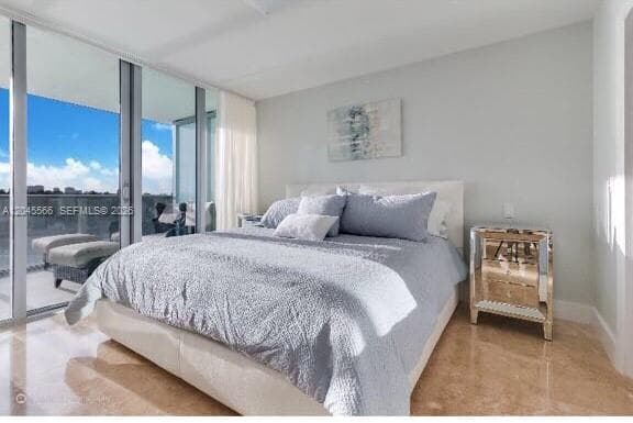 A12045566 — Miami Beach — 7