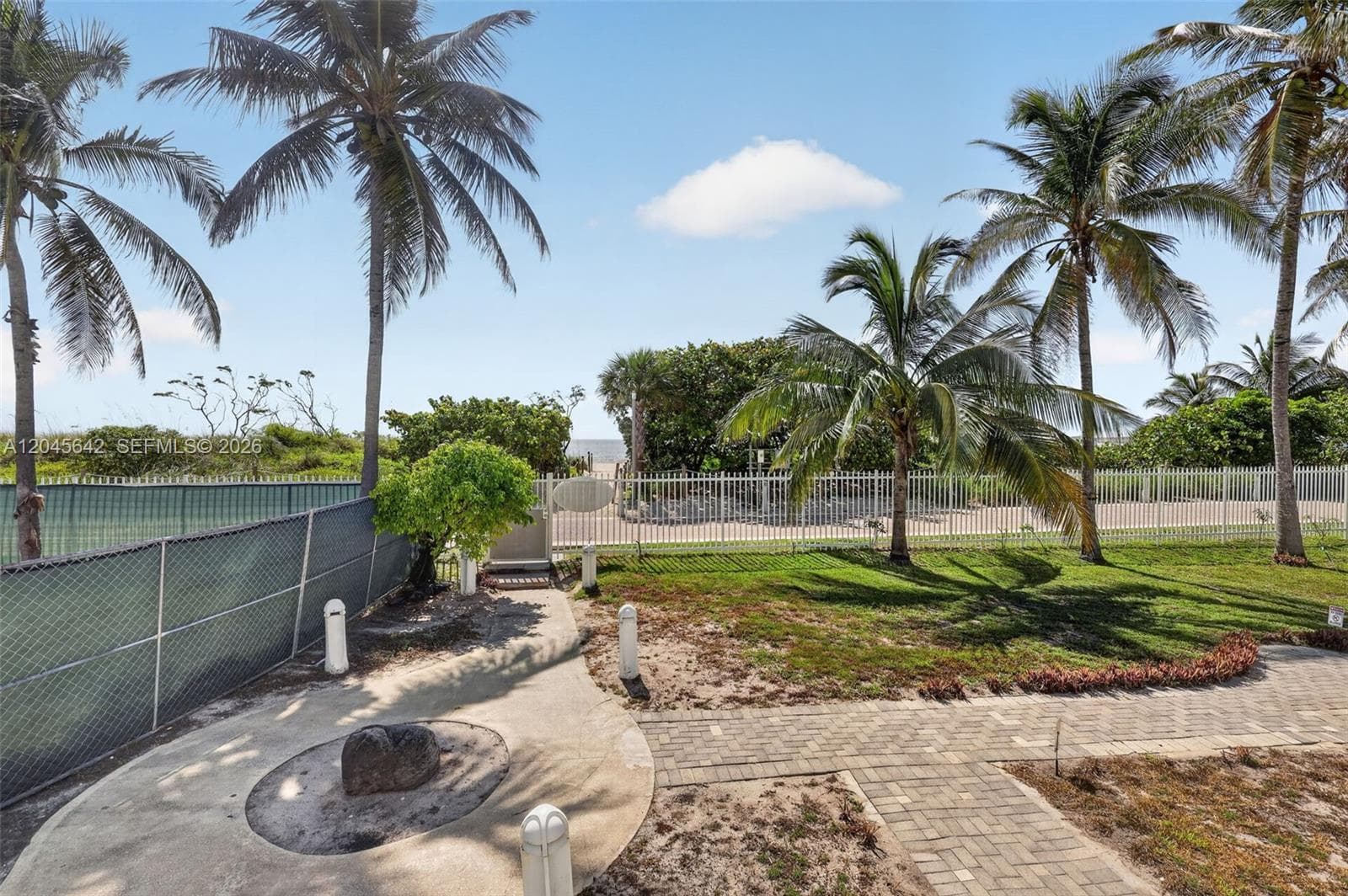 A12045642 — Miami Beach — 36
