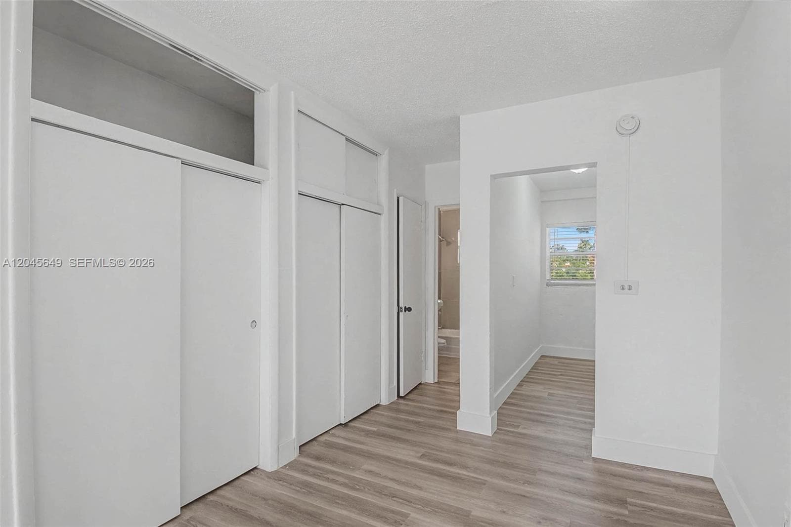 A12045649 — Miami Beach — 5