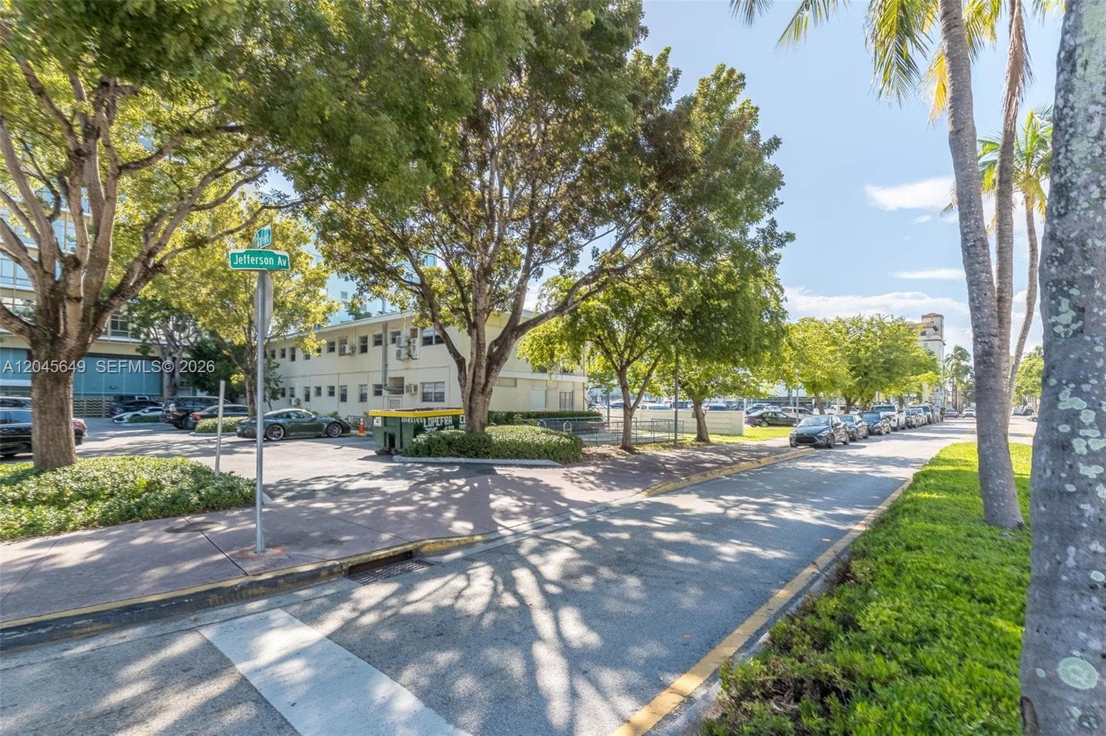 A12045649 — Miami Beach — 18