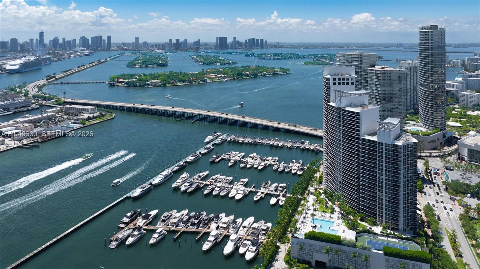 A12045930 — Miami Beach — 42