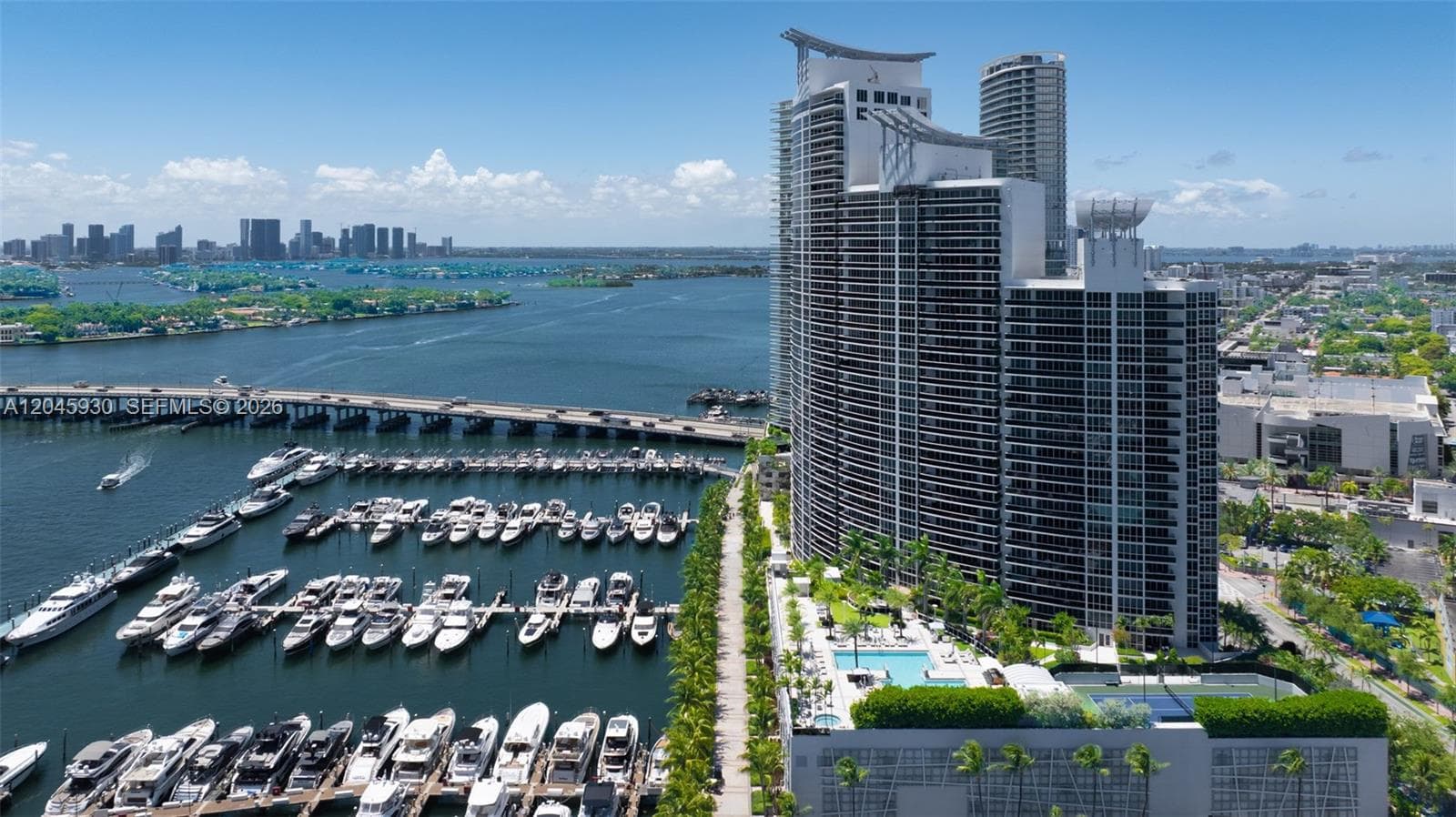 A12045930 — Miami Beach — 43