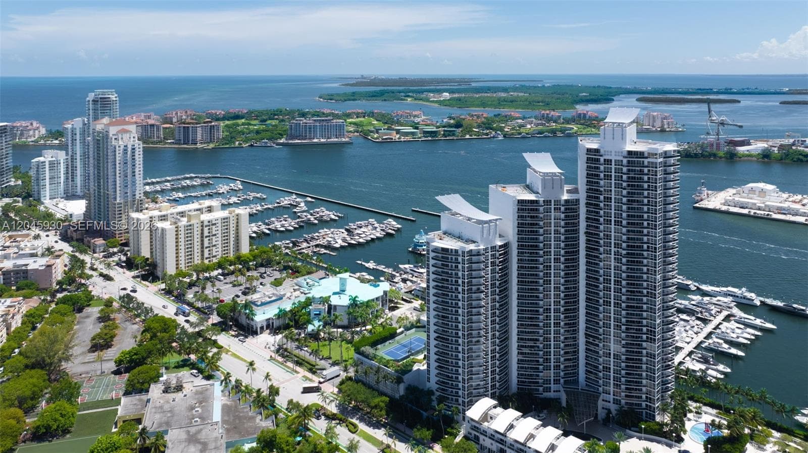 A12045930 — Miami Beach — 41