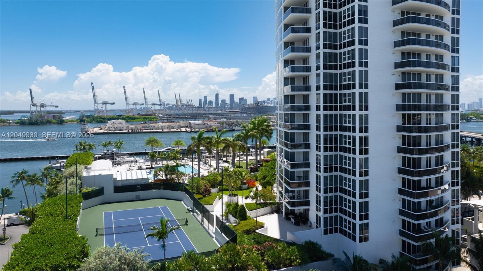 A12045930 — Miami Beach — 37
