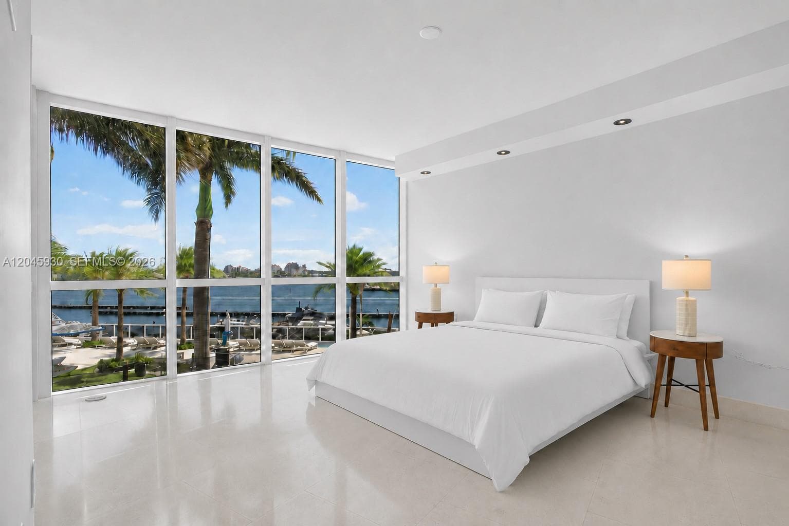 A12045930 — Miami Beach — 29