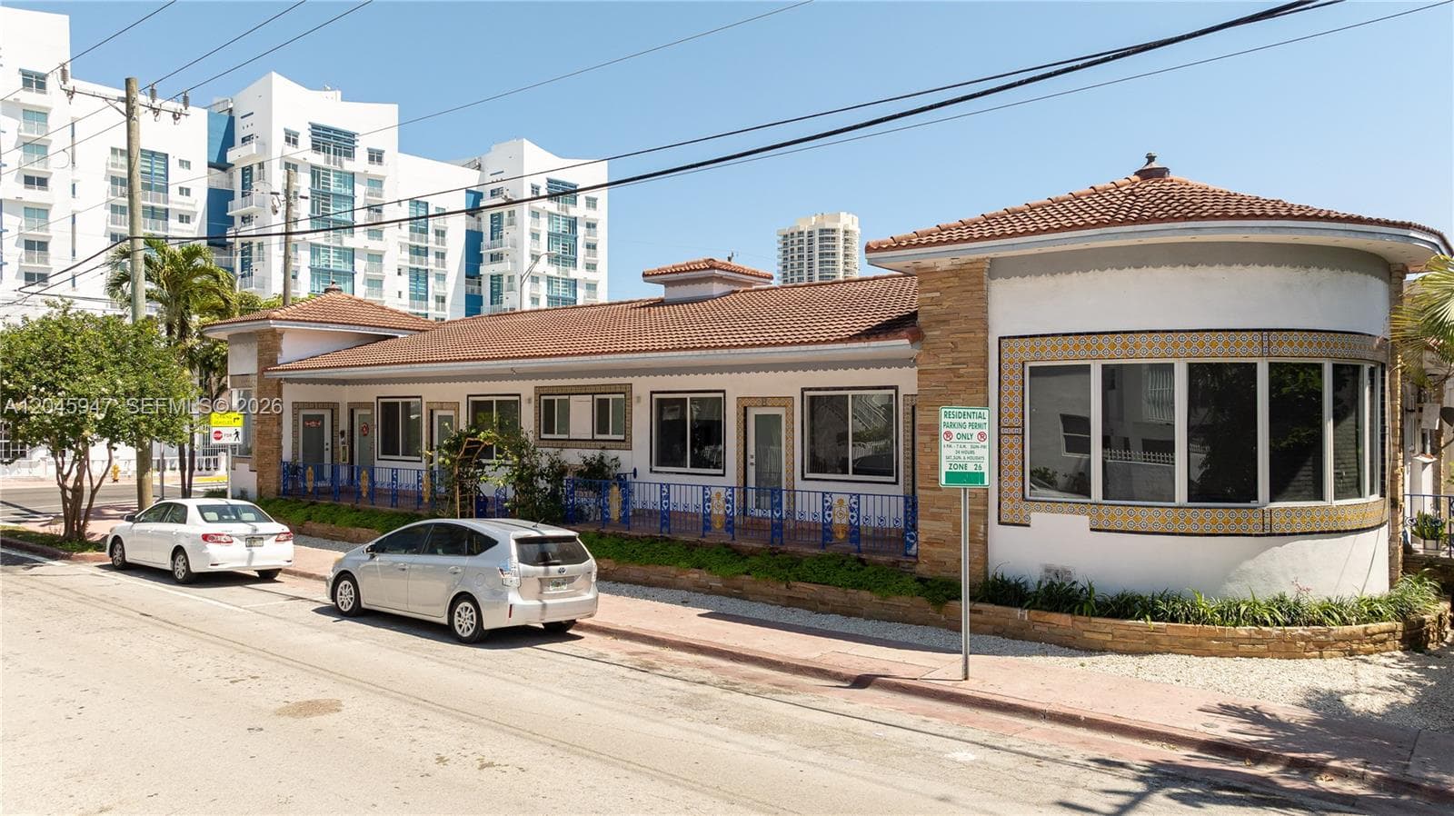 A12045947 — Miami Beach — 2
