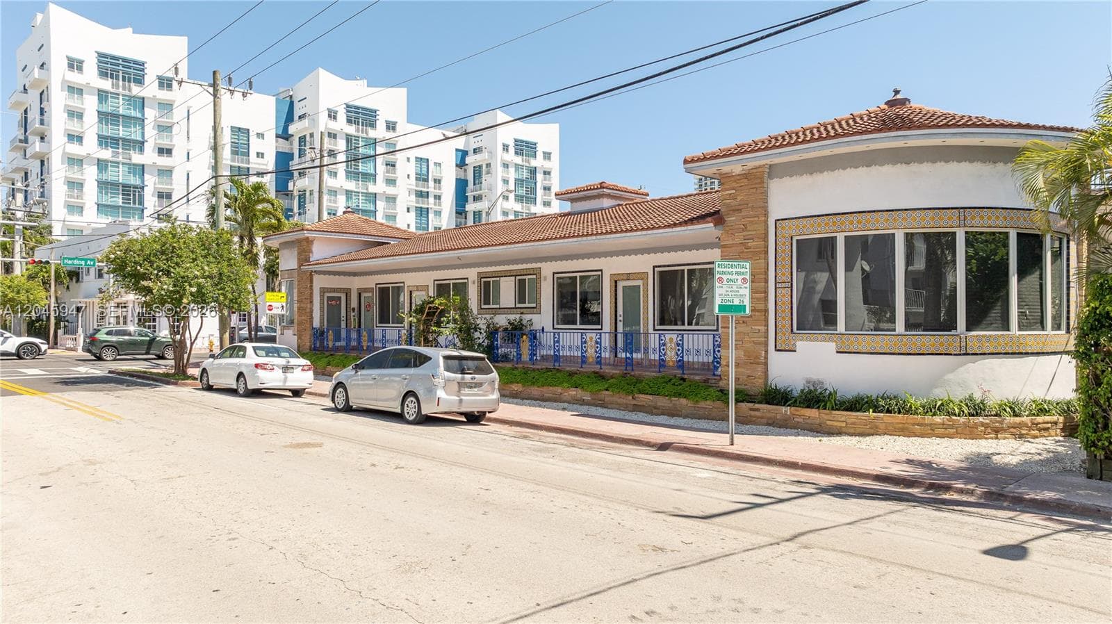 A12045947 — Miami Beach — 15