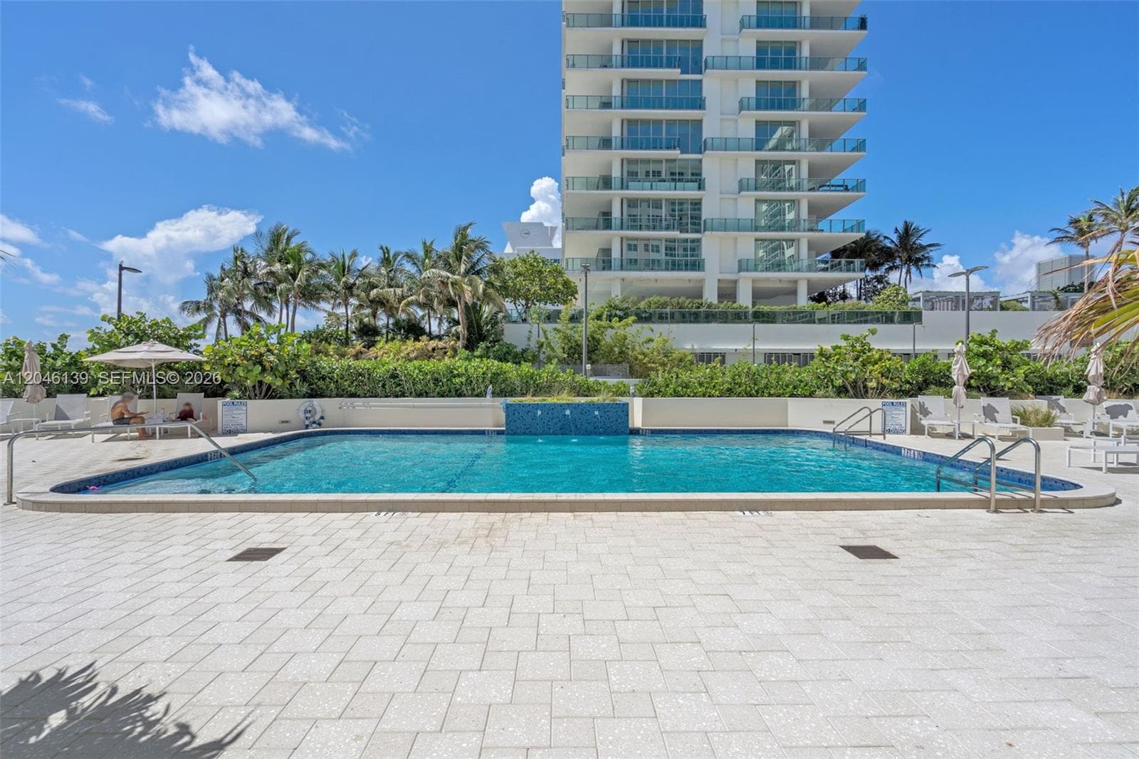 A12046139 — Miami Beach — 26
