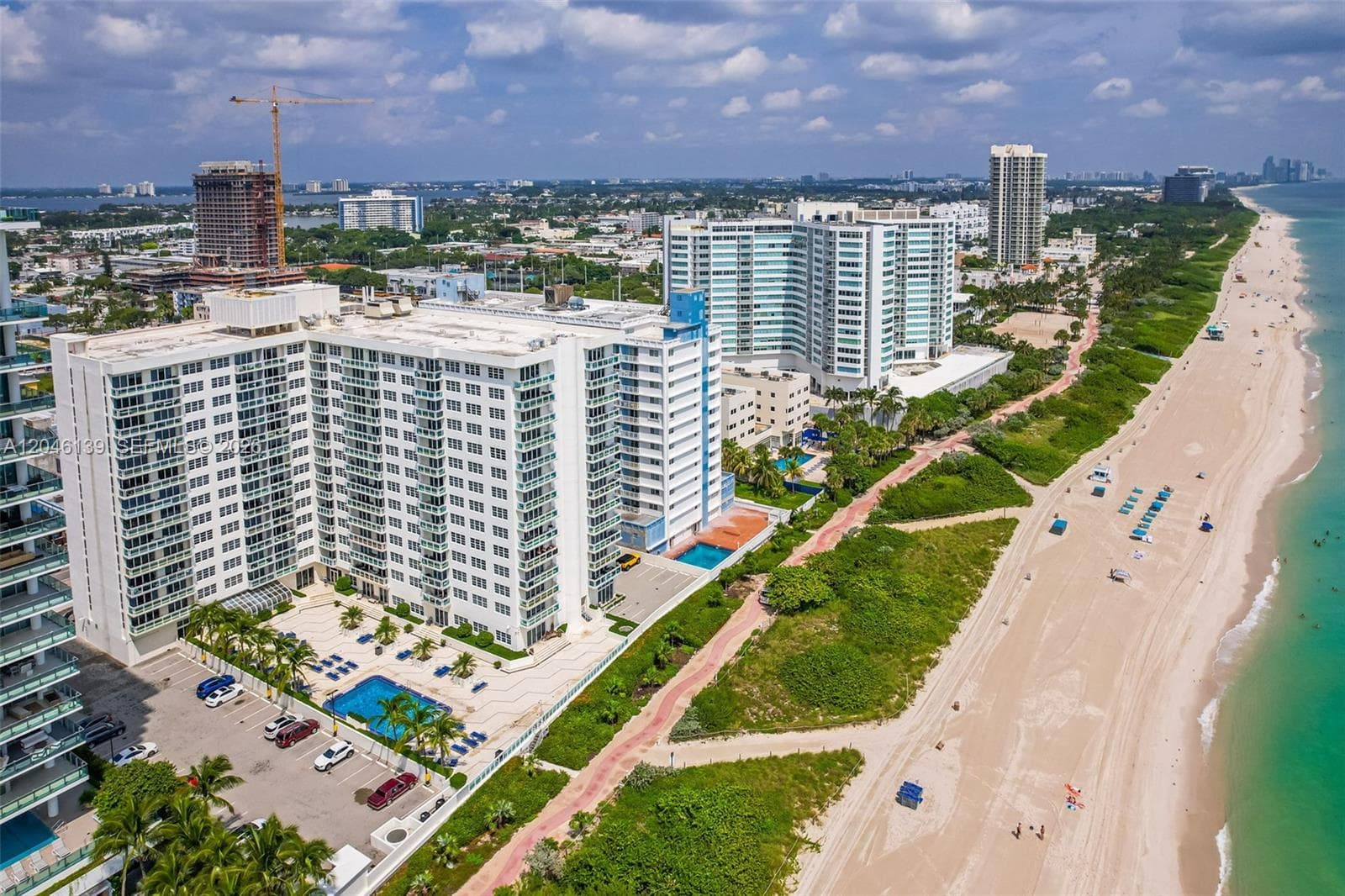 A12046139 — Miami Beach — 34