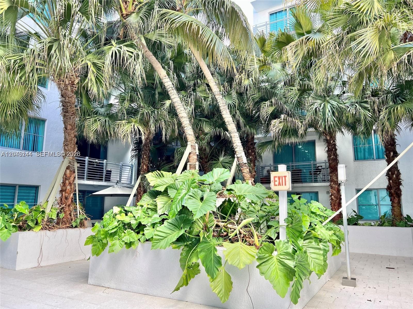 A12046144 — Miami Beach — 9