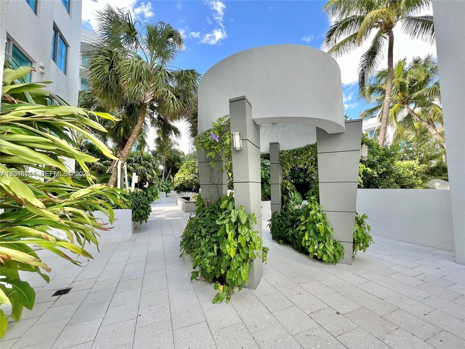 A12046144 — Miami Beach — 8