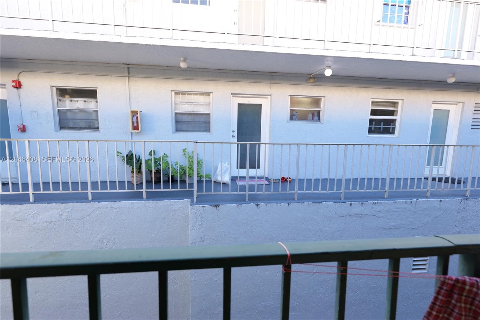 A12046408 — Miami Beach — 12