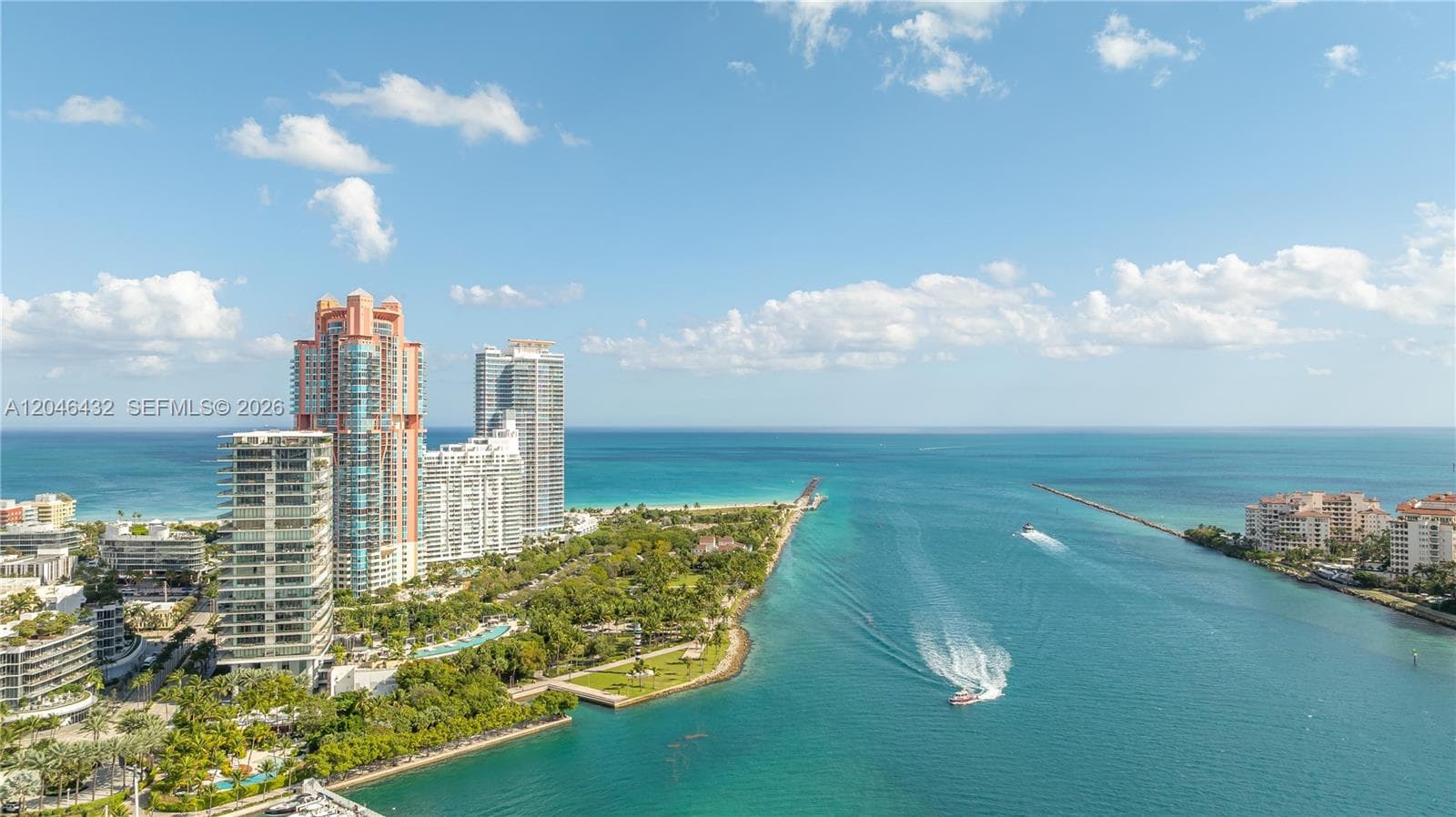 A12046432 — Miami Beach — 16