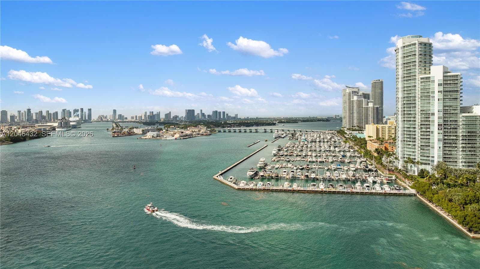 A12046432 — Miami Beach — 29