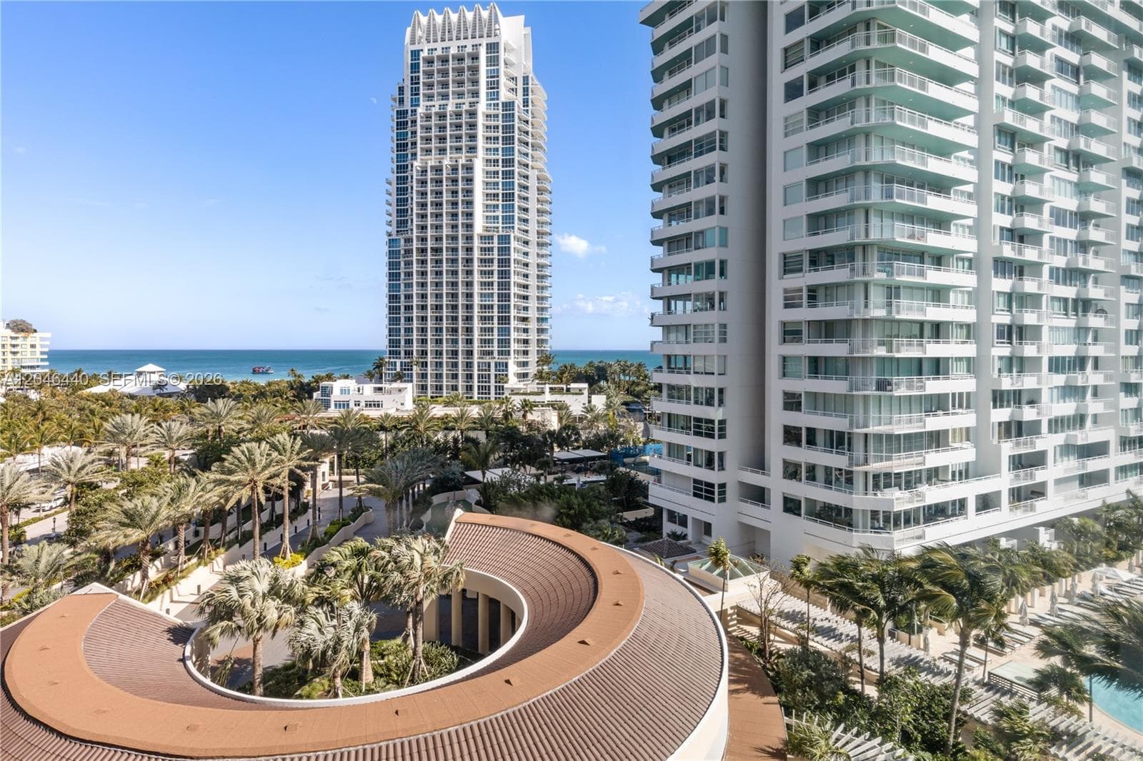 A12046440 — Miami Beach — 46