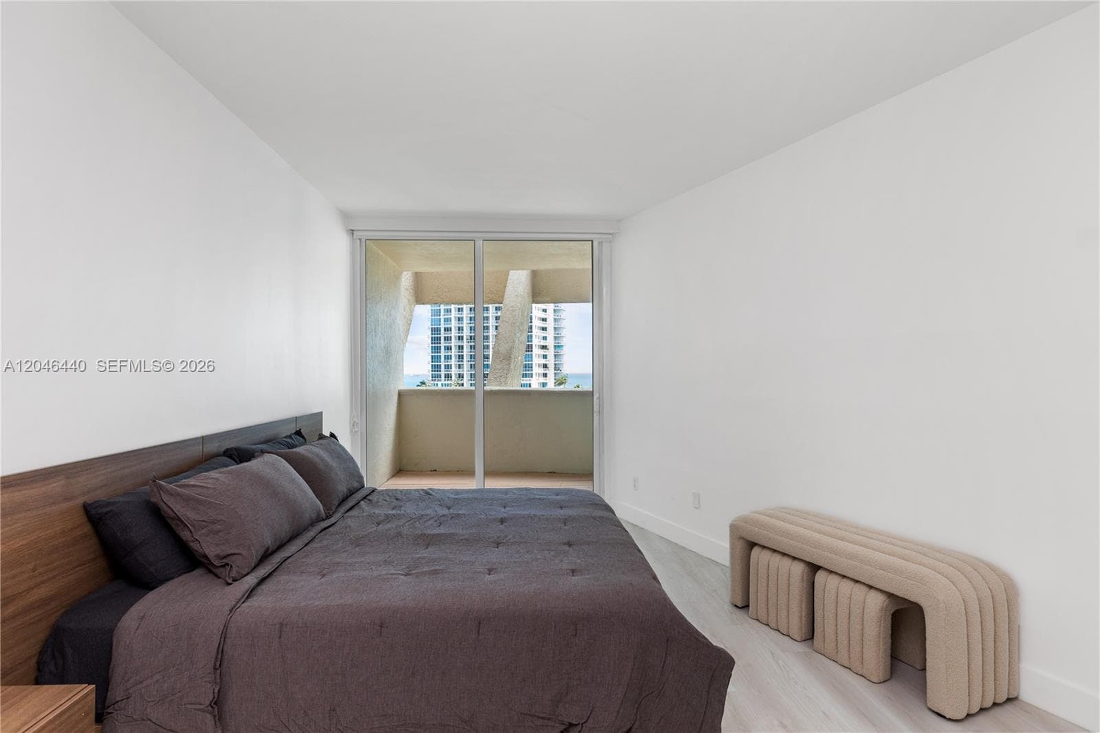 A12046440 — Miami Beach — 22
