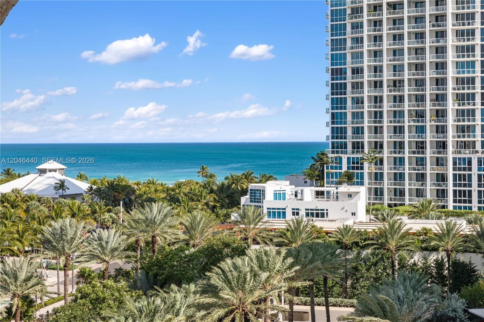 A12046440 — Miami Beach — 41