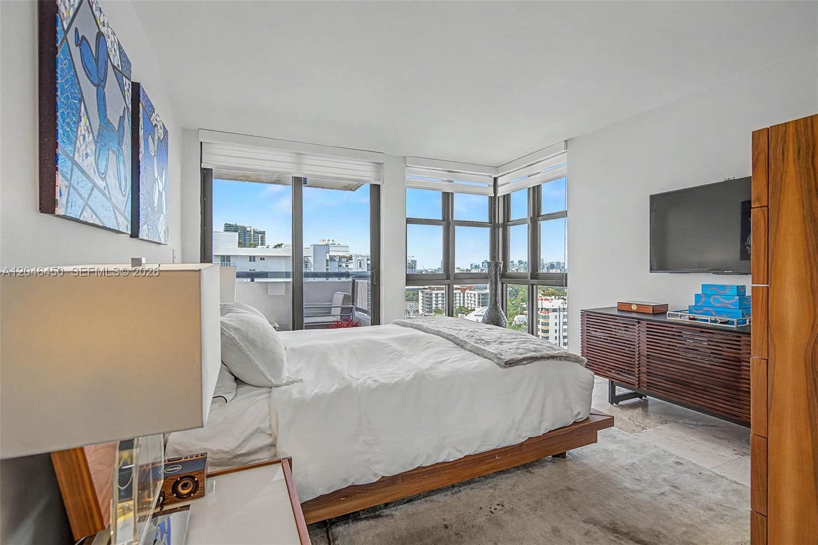 A12046450 — Miami Beach — 7