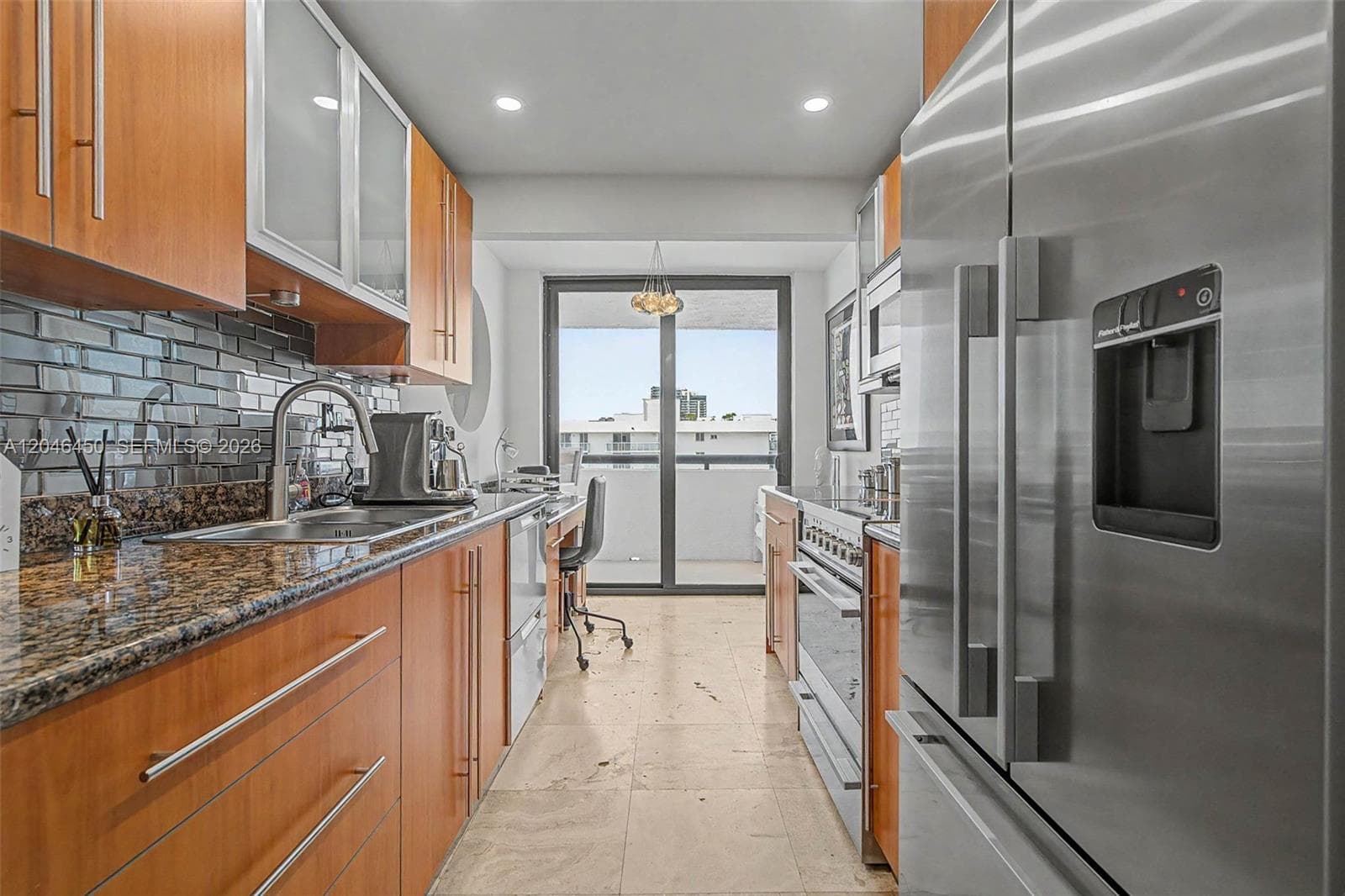 A12046450 — Miami Beach — 3