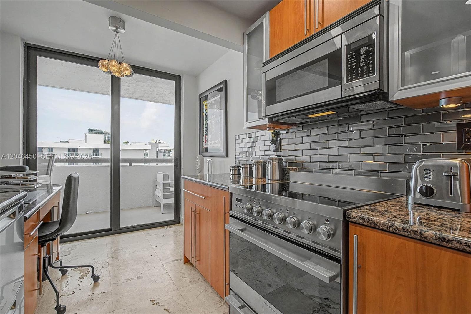 A12046450 — Miami Beach — 20
