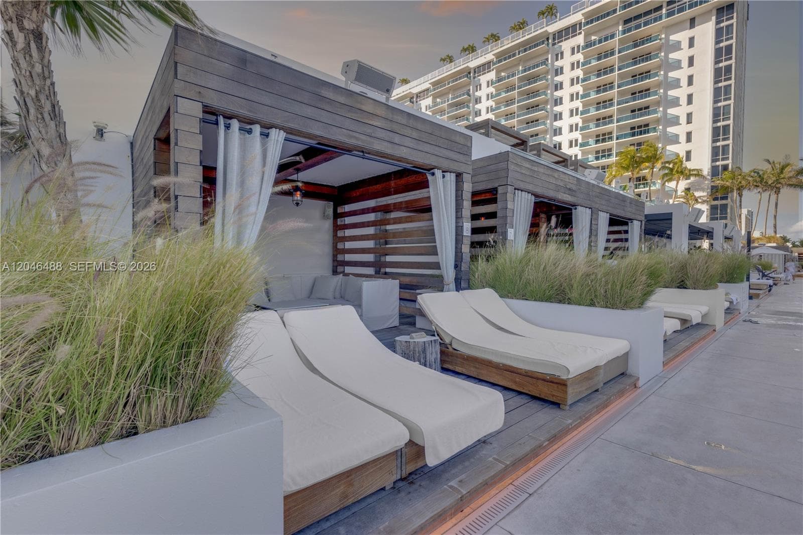 A12046488 — Miami Beach — 23