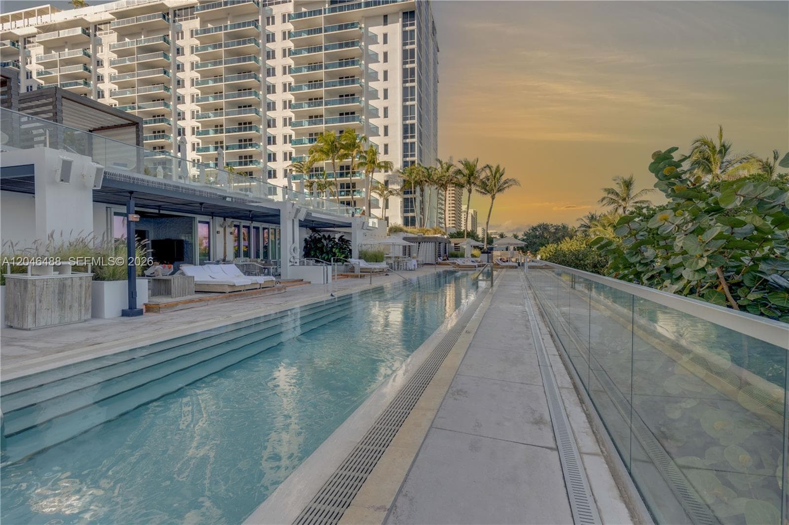 A12046488 — Miami Beach — 22