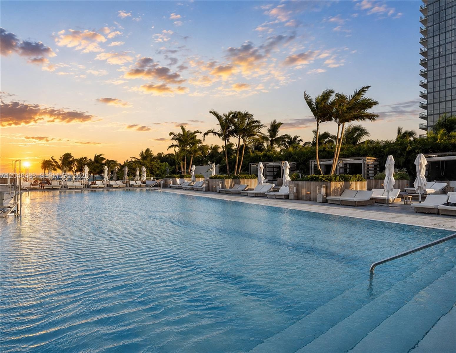 A12046488 — Miami Beach — 32