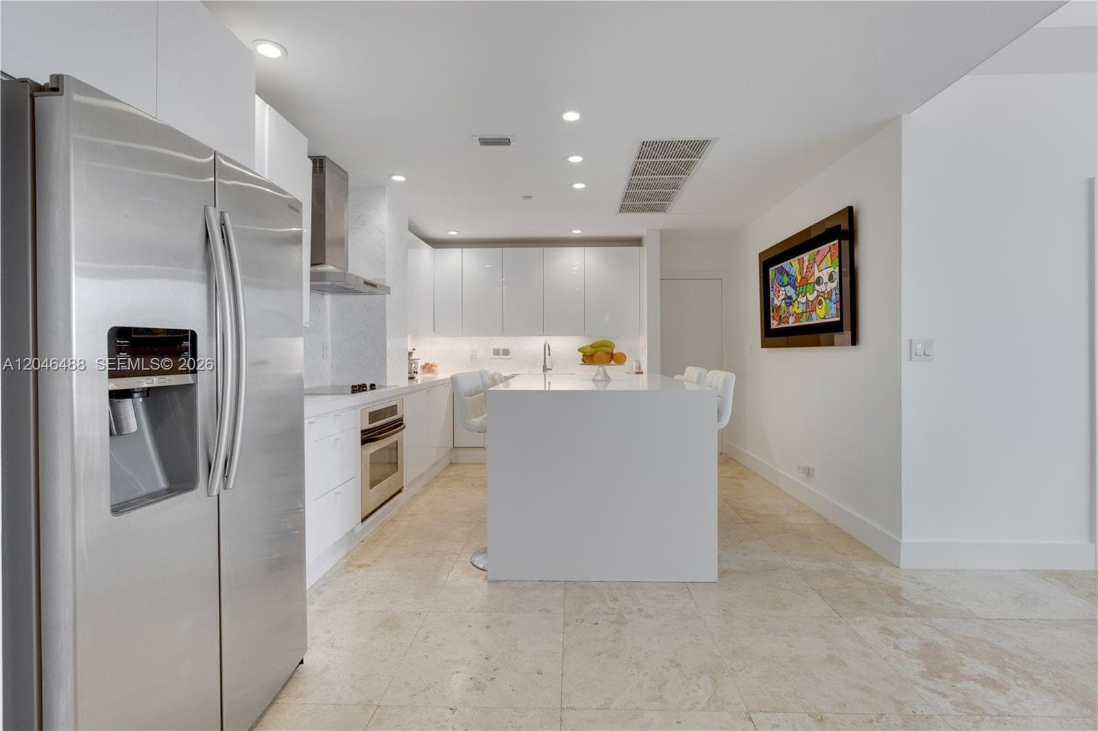 A12046488 — Miami Beach — 5