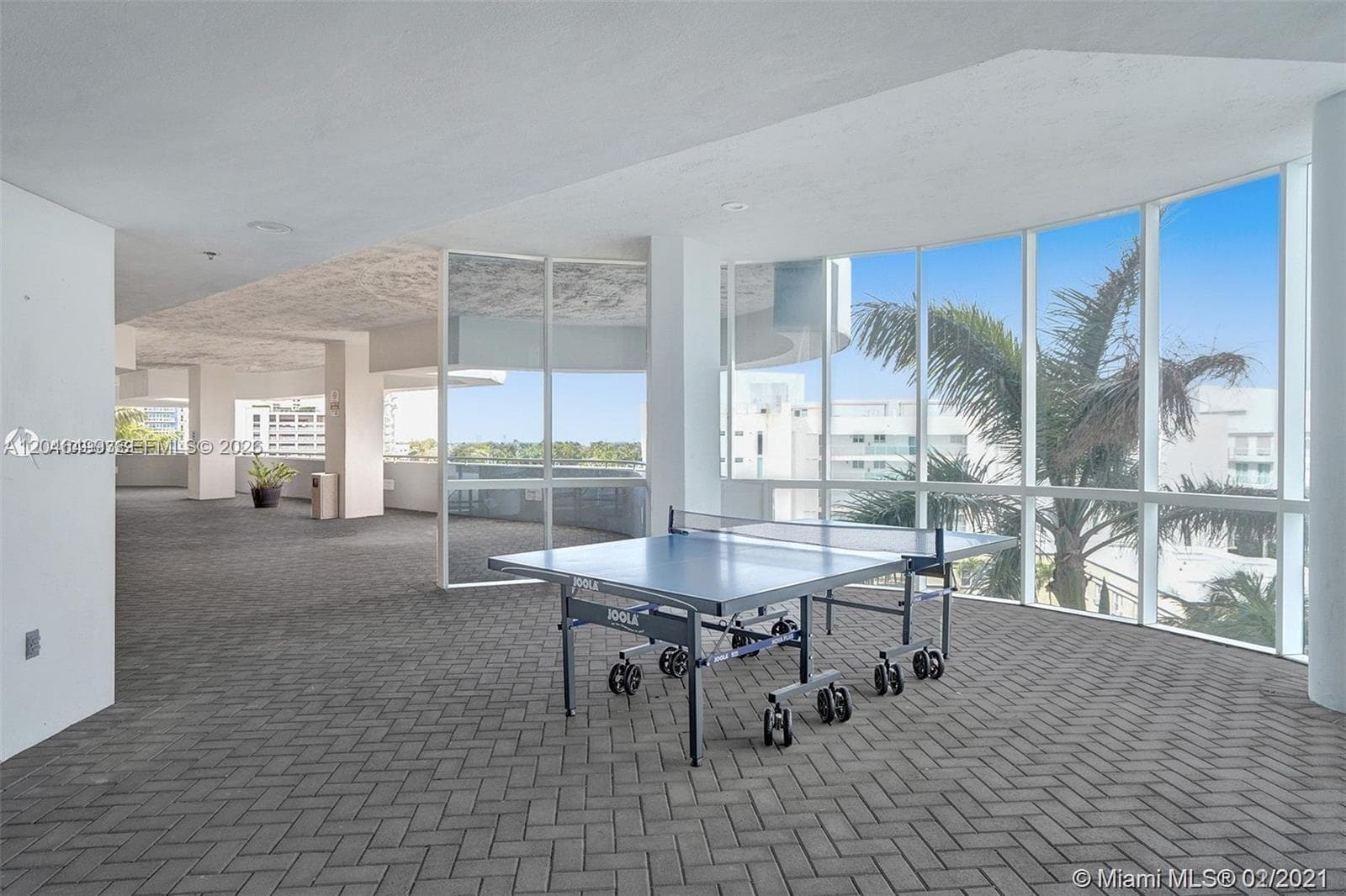 A12046499 — Miami Beach — 32
