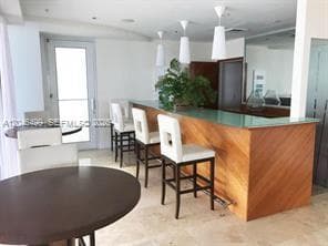 A12046499 — Miami Beach — 10