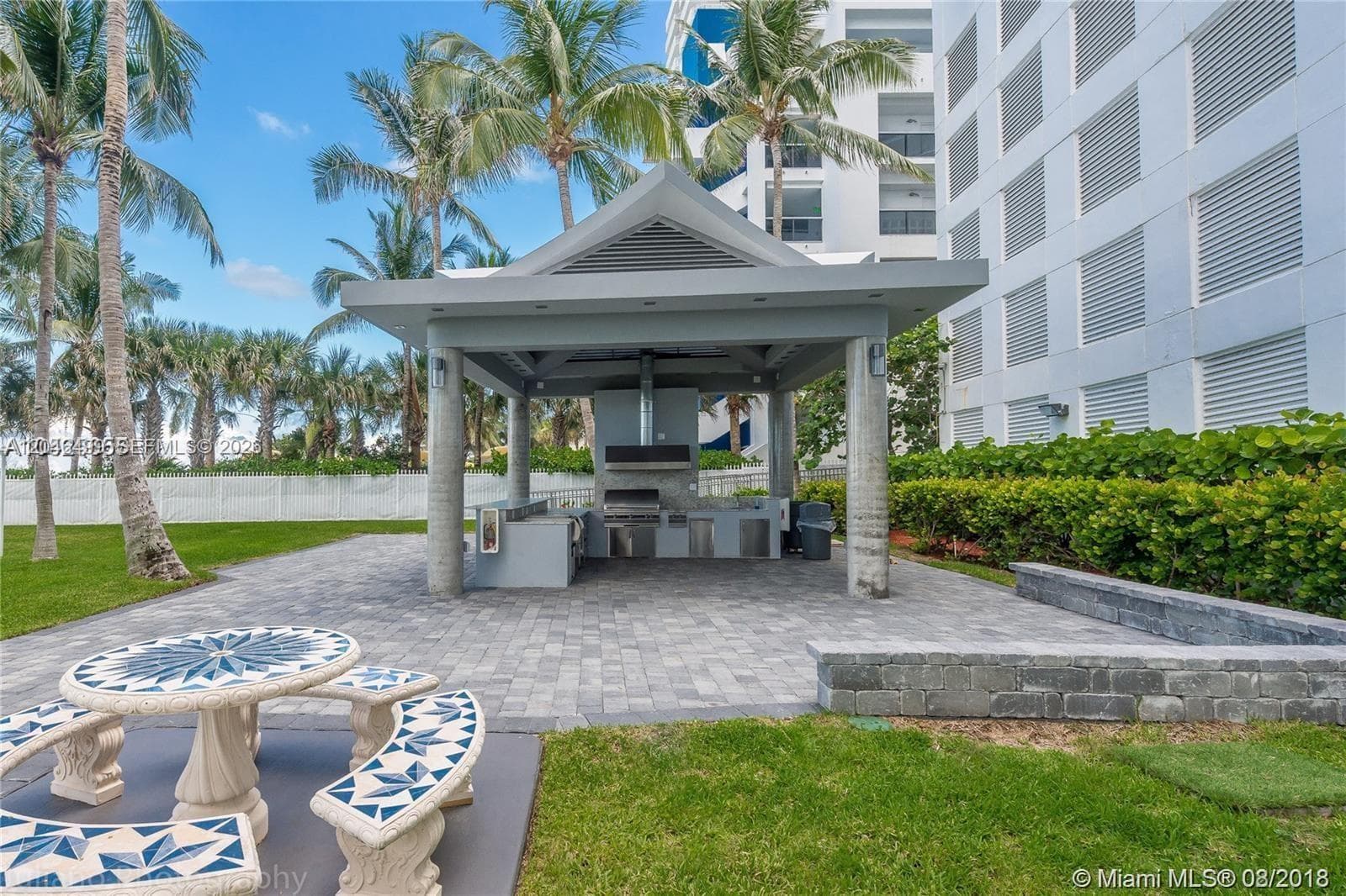 A12046499 — Miami Beach — 11
