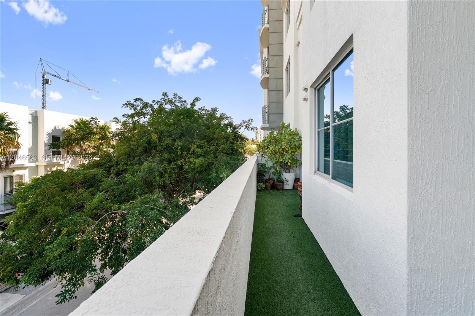 A12046563 — Miami Beach — 27