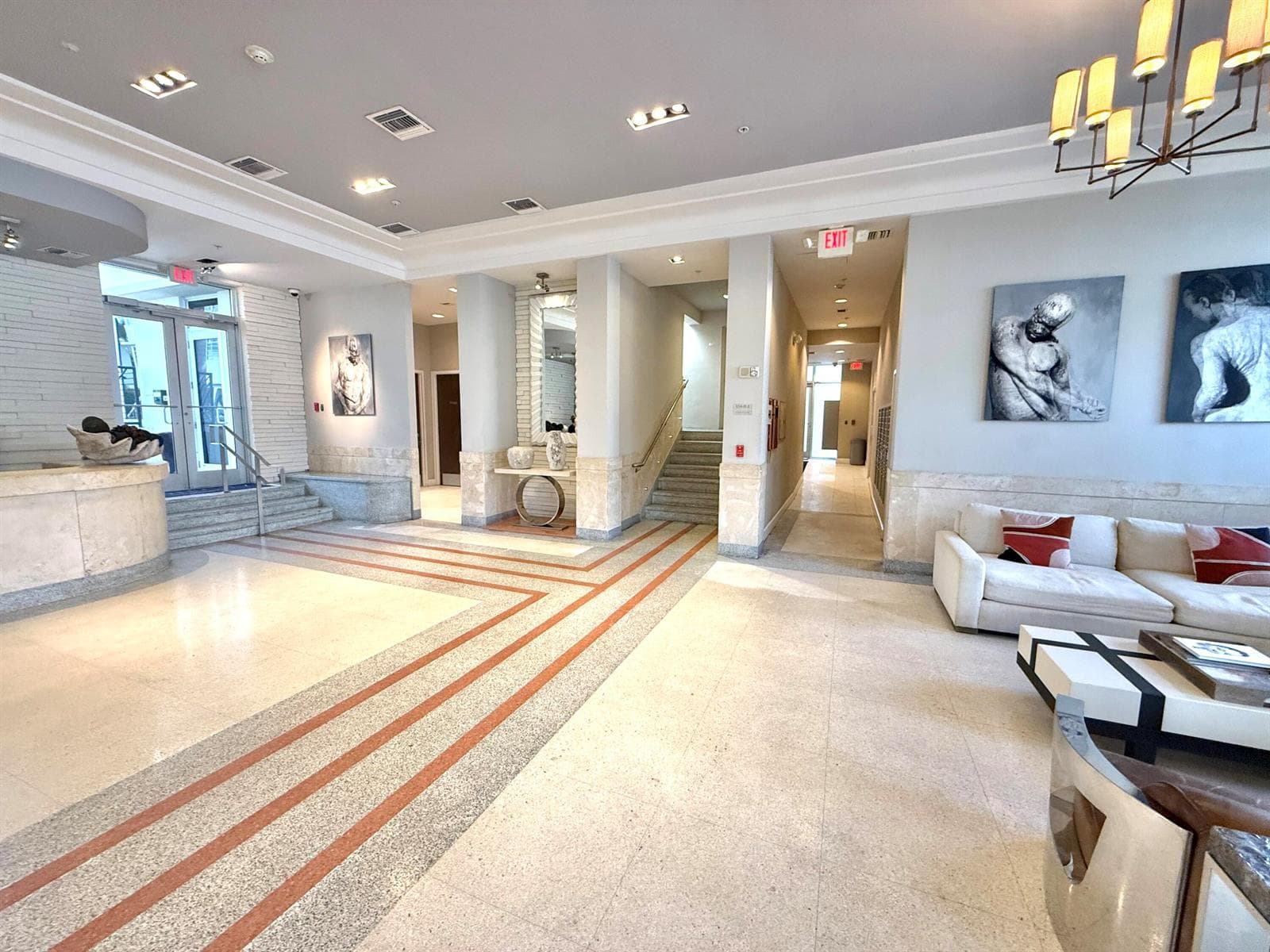 B26047548 — Miami Beach — 13