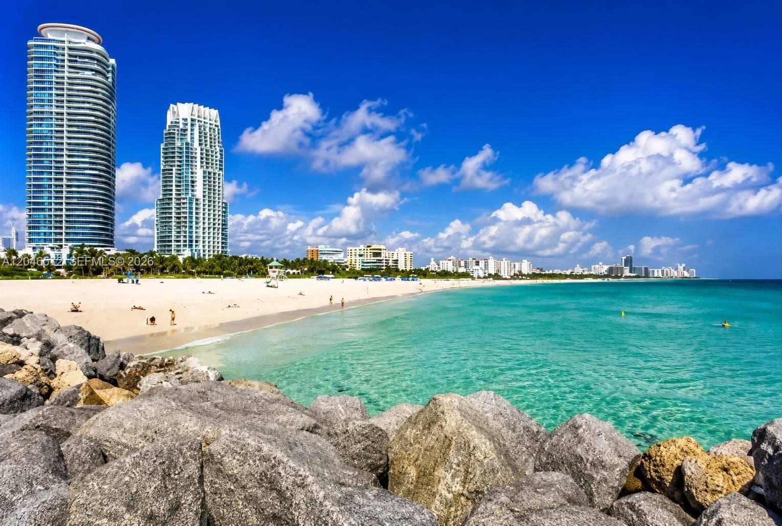 A12046572 — Miami Beach — 11