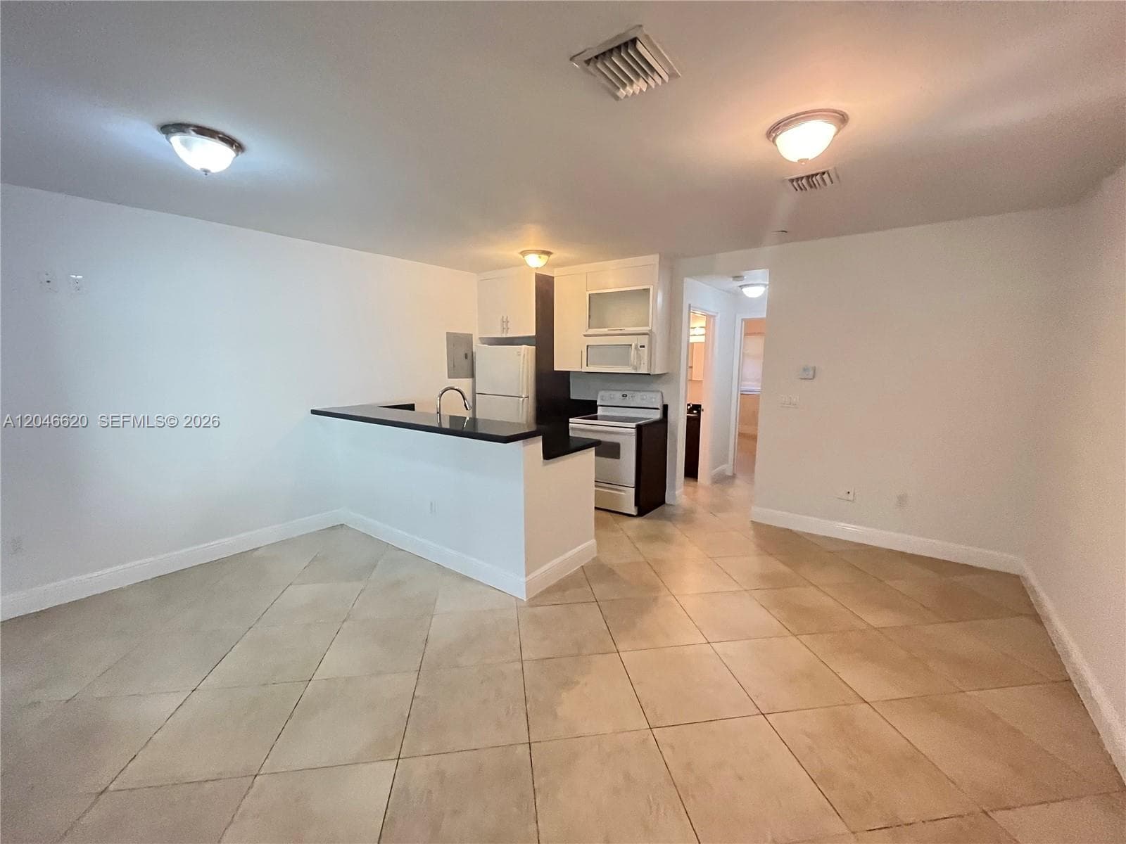 A12046620 — Miami Beach